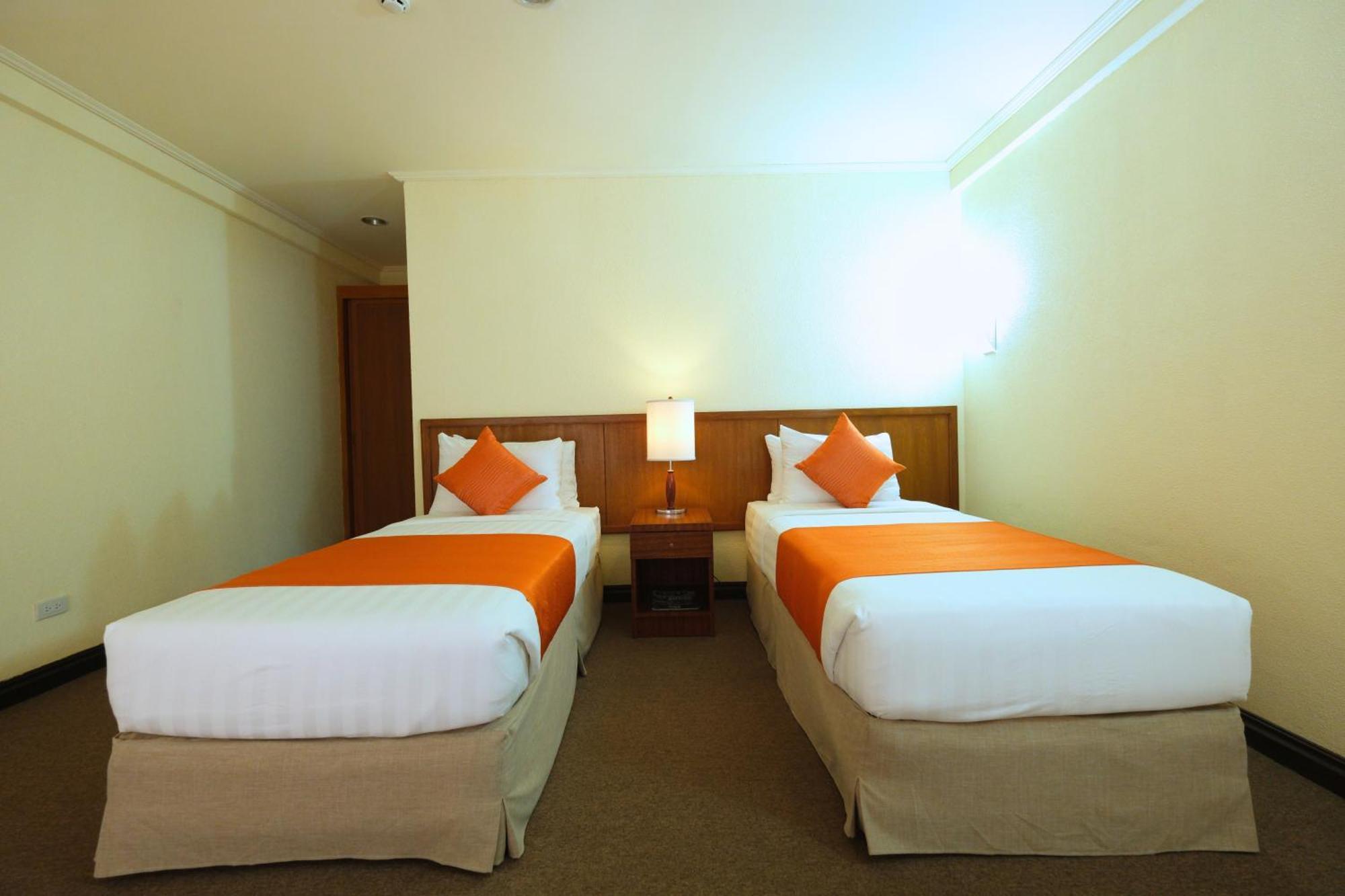 The Suites At Mount Malarayat Lipa City Εξωτερικό φωτογραφία